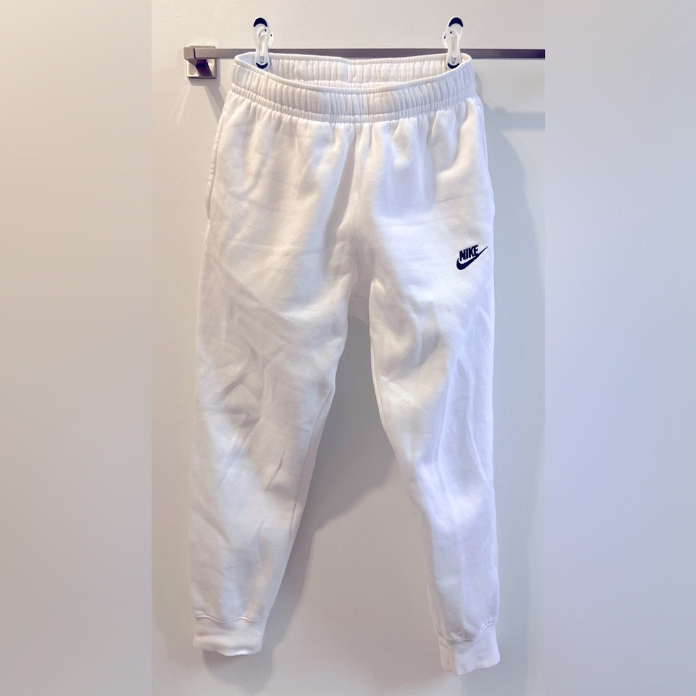 (S) Nike Swoosh White Jogger Pants Unisex